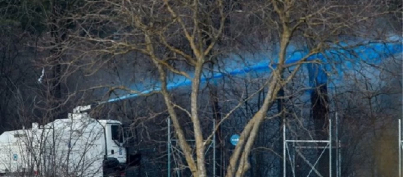 Ο «Αίας» εκτοξεύει μπλε μπογιά στα ελληνοτουρκικά σύνορα για να εντοπίζονται οι αλλοδαποί